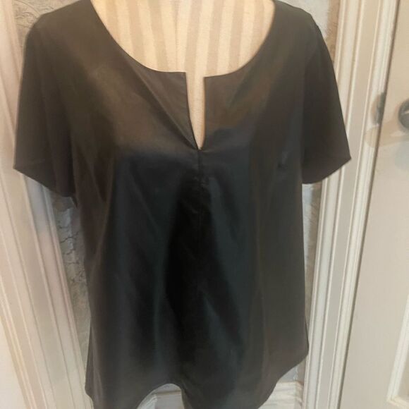 V NECK Leather Looking Top - Picture 8 of 16